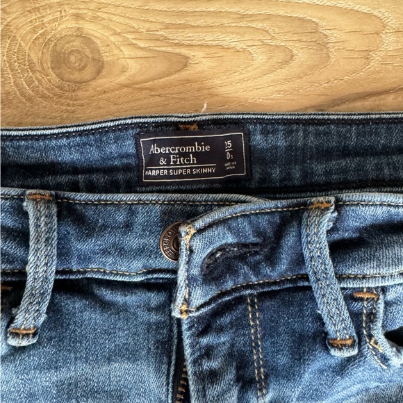 Abercrombie Harper Super Skinny Jeans - Picture 3 of 3